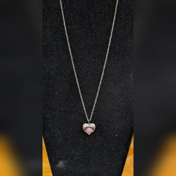 New heart necklace, Nana, Mom, Sister, Hope, Daughter, Lil Sis, Mid Sister - Picture 10 of 13